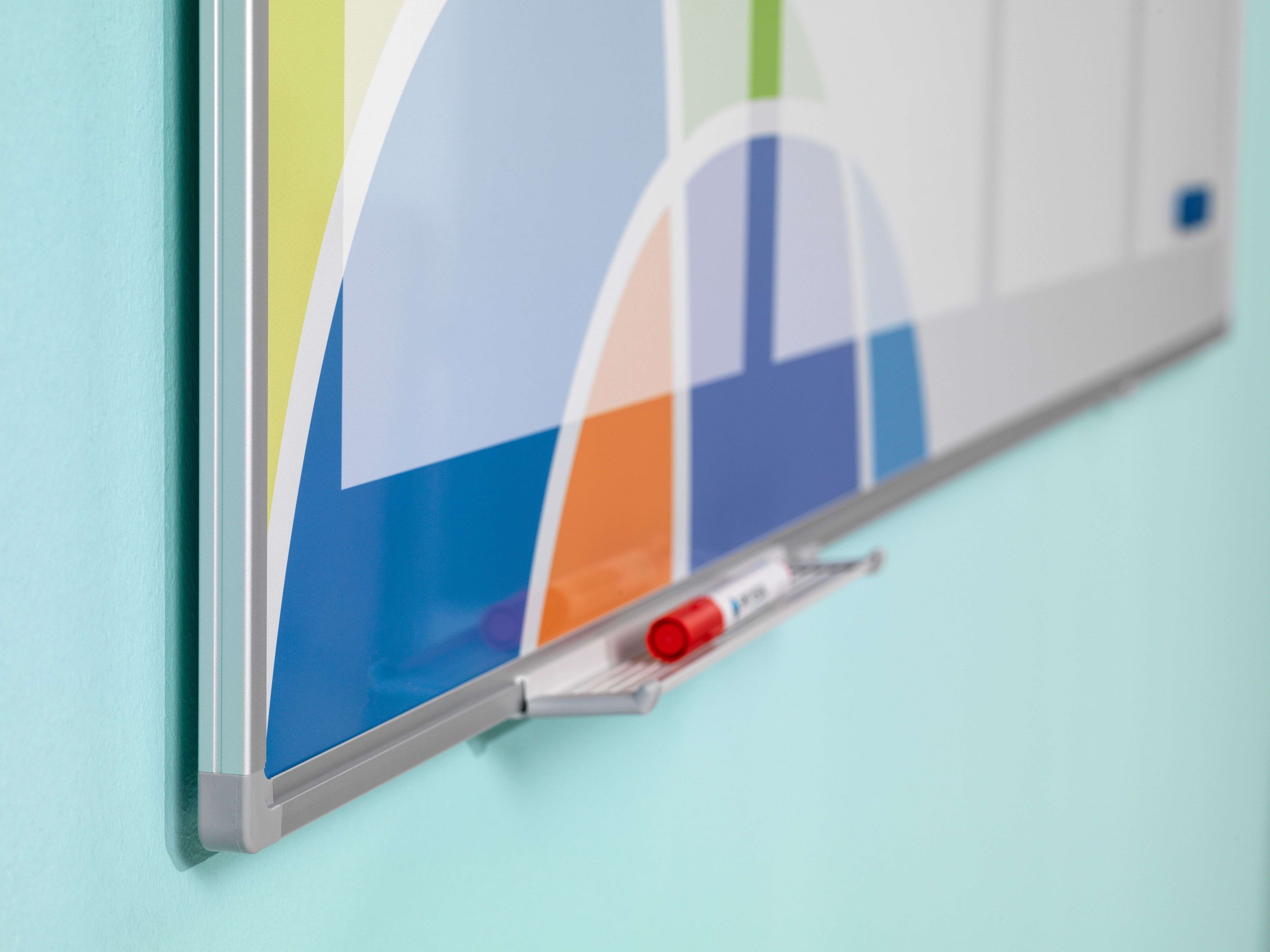 Bedrucktes magnetisches Whiteboard Slim | HxB 100x150cm | 8mm-Platte | inkl. Befestigungsmaterial & Stiftablage | Sublimationsstahl | Aluminium/Weiß